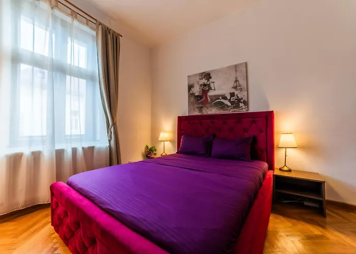 Old Lux Appartement Braşov